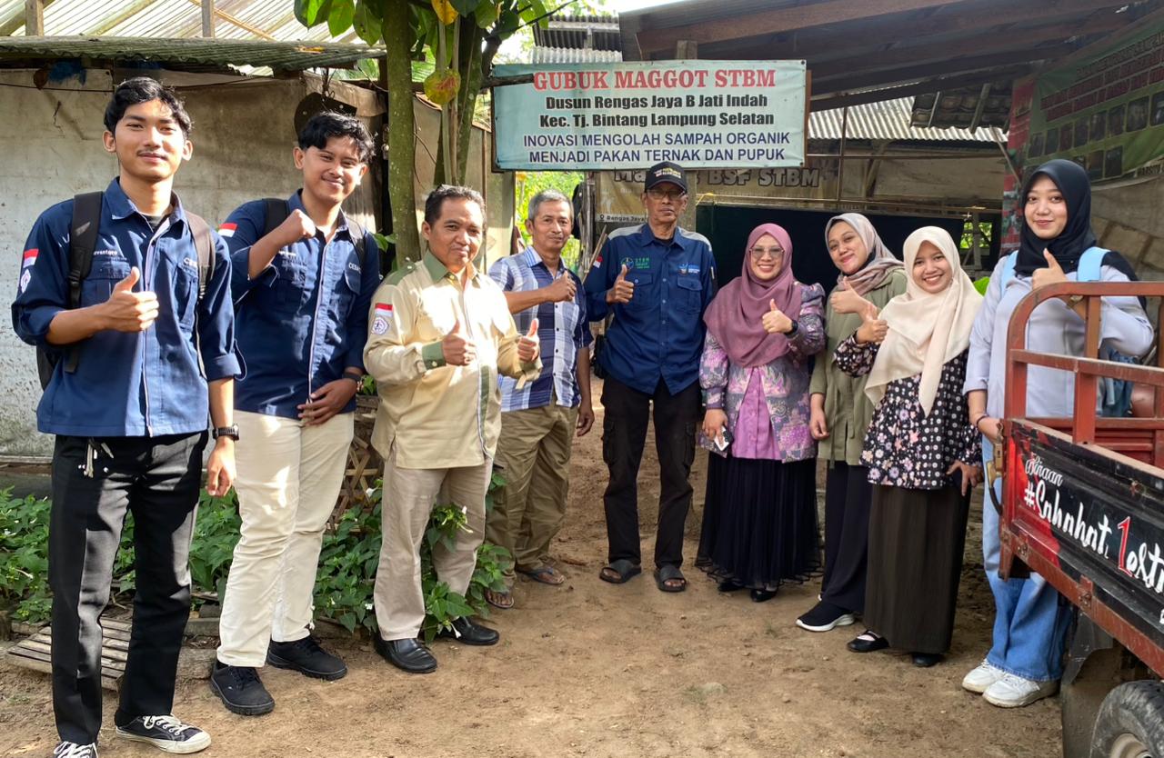 CoE Smart Agriculture Visits BSF Maggot Hut STBM Partner in Jati Indah Village, Tanjung Bintang District, South Lampung