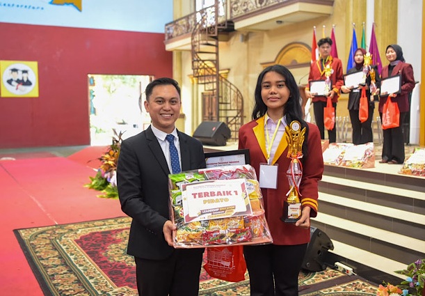 Juara 1 Pidato